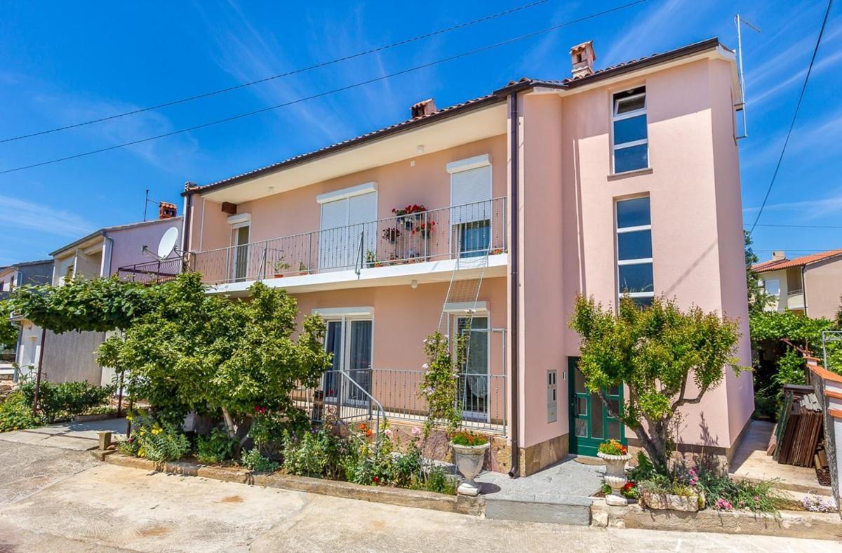 Apartments Danilo Medulin Exterior photo