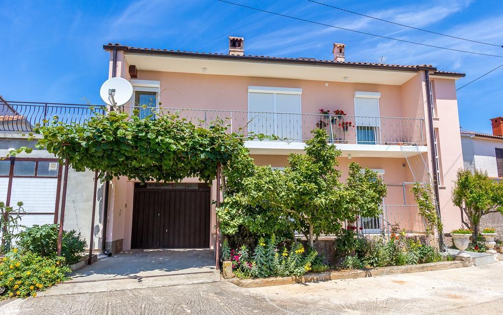 Apartments Danilo Medulin Exterior photo